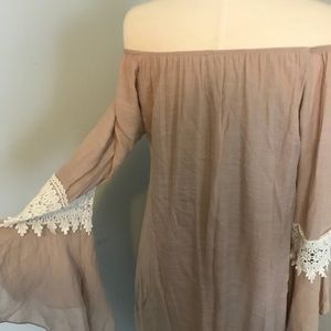 ❤️❤️Tan off-shoulder dress